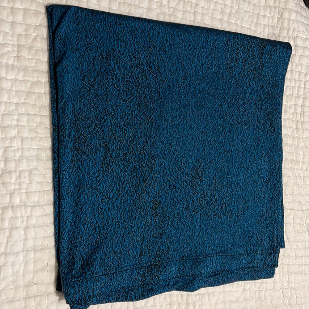 Lululemon Vinyasa Scarf NWOT